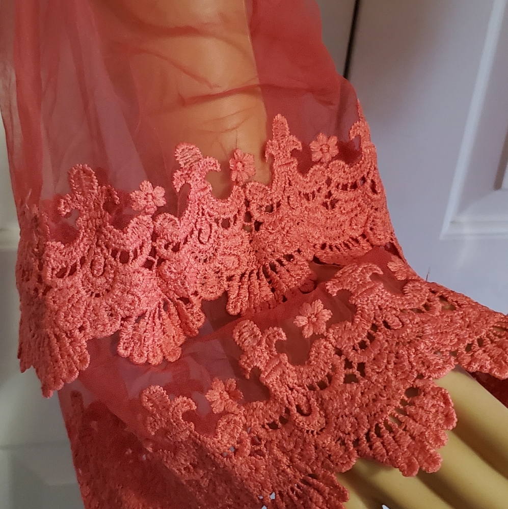 Ladies blouse - Picture 4 of 4